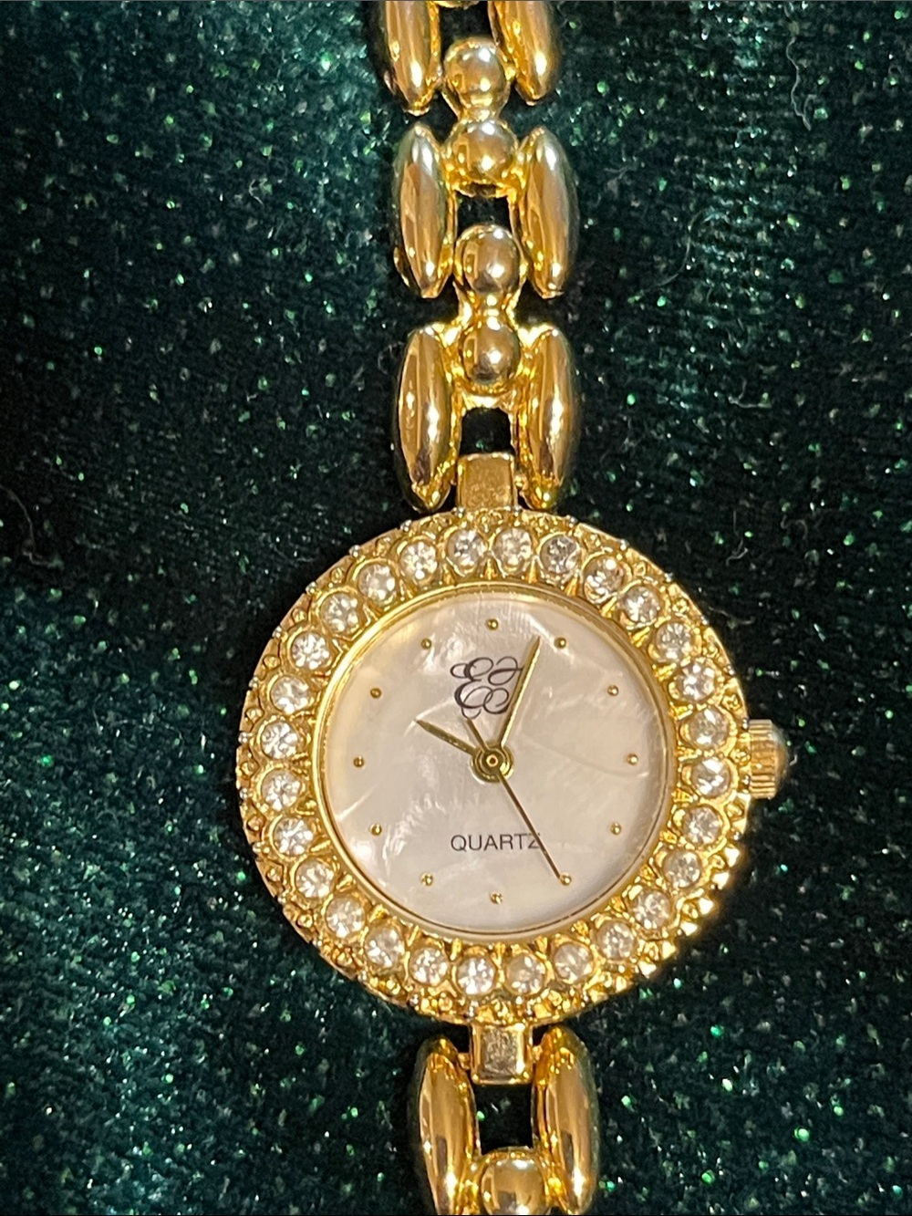 Elizabeth Taylor White Diamonds Rhinestones  WORKING